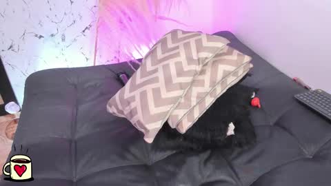 charis_hill online show from October 29, 3:11 am