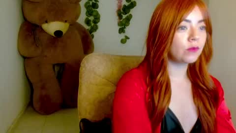 charlot520586 online show from May 2, 8:34 pm