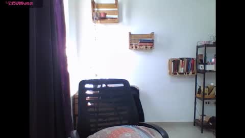 charlott online show from December 16, 6:58 pm