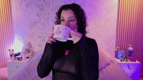 You honey online show from April 10, 11:38 am