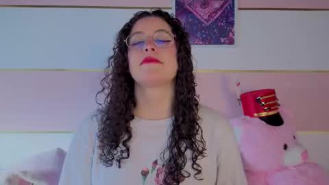 You honey online show from February 8, 12:42 pm