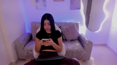    online show from September 8, 4:50 pm