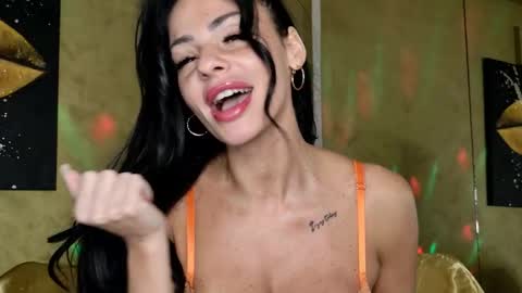 CHARLOTTE online show from March 12, 4:04 am