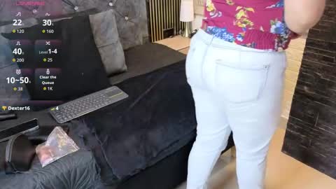 charlotte online show from February 5, 10:40 am