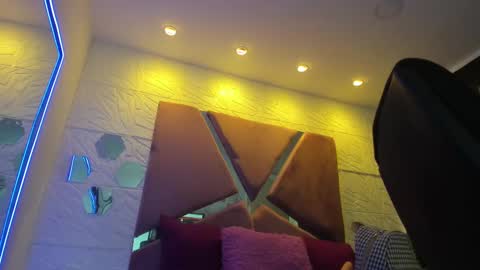 Charlotte Icee online show from March 12, 3:29 pm