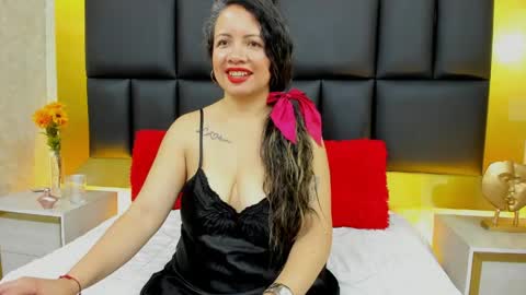 charlotte_monnroe online show from June 4, 2:43 pm
