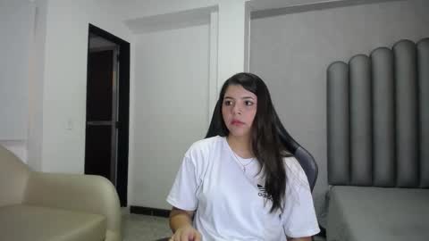 charlottee_starr online show from December 15, 8:47 pm