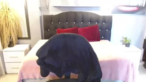 charlottefiery online show from March 31, 1:27 am