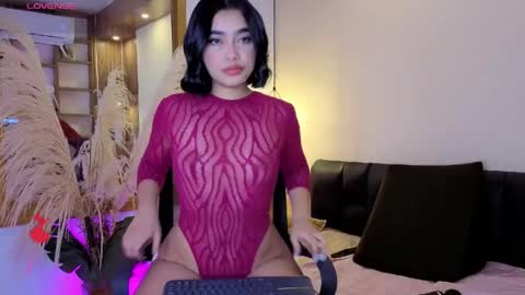 Charlote online show from May 27, 3:03 am