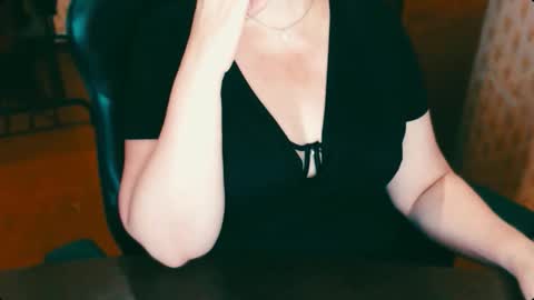 CharlotteXTasty online show from September 15, 6:48 pm