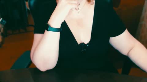 CharlotteXTasty online show from November 27, 12:30 pm