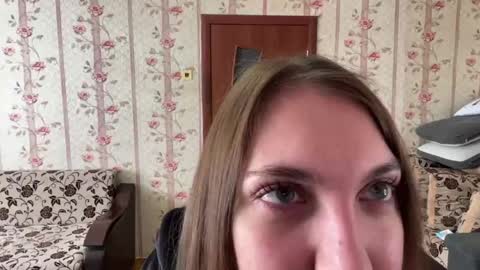 Kate online show from April 15, 7:09 am