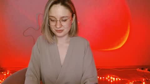 Snapshot of charming_beauty chatting on February 7, 5:41 am Michelle online show from February 7, 5:41 am