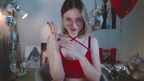 Michelle  online show from February 21, 6:36 am