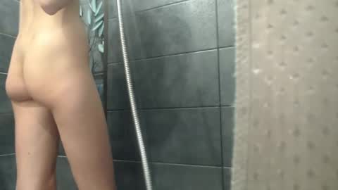 Vicky online show from February 7, 2:37 pm