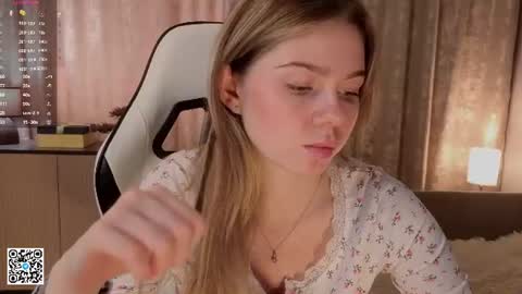 Emilia online show from July 2, 4:07 am