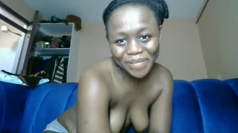 cheeky_charms online show from March 13, 7:37 pm