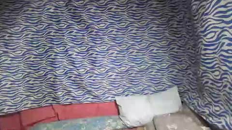 Snapshot of chenita_kits chatting on October 20, 2:31 pm chenita_kits online show from October 20, 2:31 pm