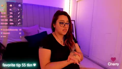 Snapshot of cherry_blushh chatting on September 20, 12:32 am cherry_blushh online show from September 20, 12:32 am