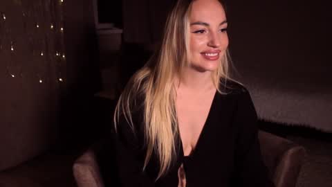 Snapshot of cherry_bomb19 chatting on December 28, 3:04 pm CherryBomb online show from December 28, 3:04 pm