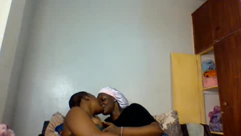 Fafa online show from April 13, 8:26 am