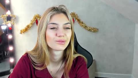 Snapshot of cherry_pr1ce chatting on January 9, 12:25 am cherry_pr1ce online show from January 9, 12:25 am