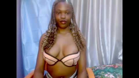 Sophie online show from July 6, 6:51 am