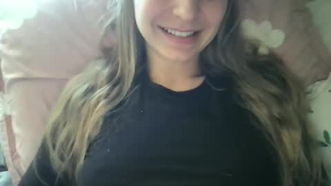 cherryflavorxx online show from March 21, 5:40 pm