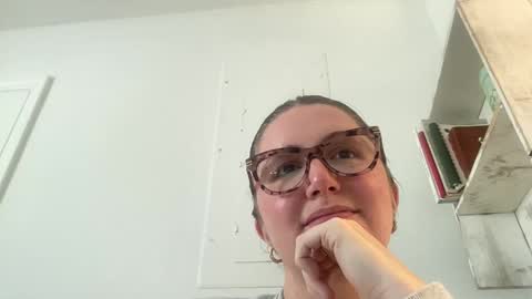 Snapshot of cherryjune chatting on February 6, 4:47 pm CherryJune online show from February 6, 4:47 pm