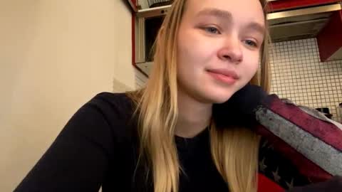 Lei online show from February 19, 10:26 am