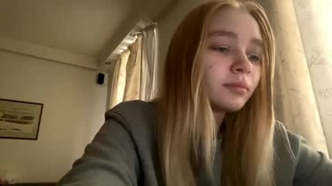 Lei online show from April 15, 11:33 am