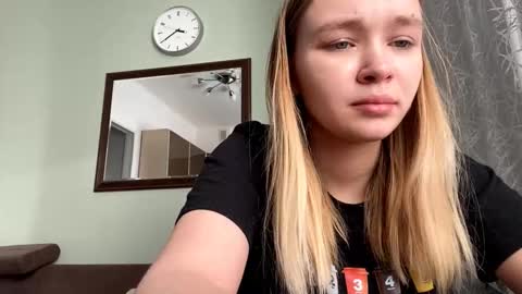 Lei online show from February 5, 8:39 am