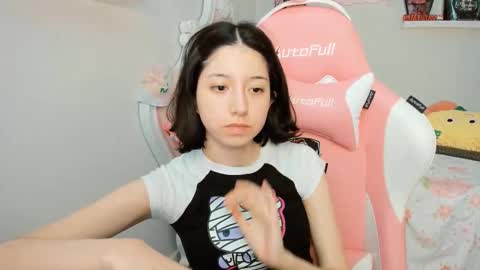 cherrycute666 online show from October 11, 11:18 pm