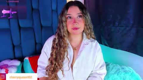 Cherry Queen online show from November 2, 8:01 pm