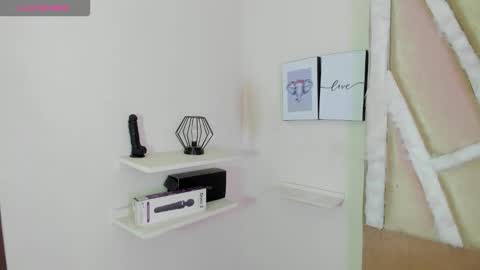 chhloe69 online show from February 24, 8:40 pm