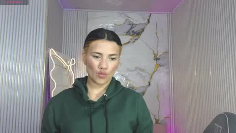 Chiara  online show from April 11, 7:06 pm