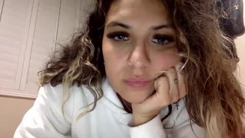 chicagobabe312 online show from September 25, 8:24 am