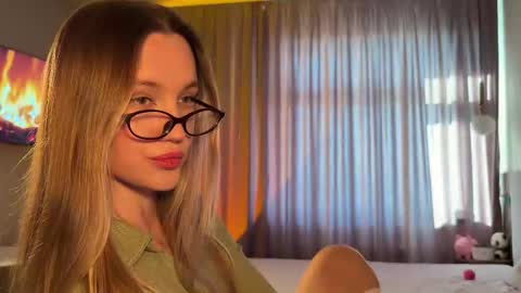 Goddess Vika - owner of all ur money online show from March 20, 1:49 pm