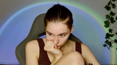 Bella online show from February 18, 9:30 am