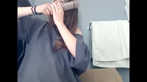 Chlo show online show from April 1, 1:52 pm