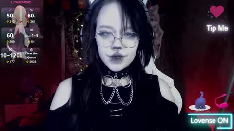 Snapshot of chloe_crystall_killer chatting on October 20, 11:57 am chloe_crystall_killer online show from October 20, 11:57 am