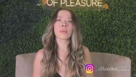 Chloe online show from September 18, 11:53 am