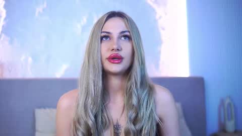 Chloe GraceeX online show from February 24, 9:24 pm
