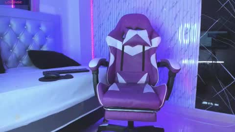 chloe_jacksonn online show from October 15, 10:12 pm