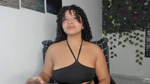 chloe_kisses online show from October 22, 10:53 am