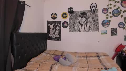 chloe_kisses online show from September 30, 11:16 am