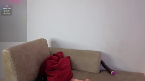 chloe online show from November 13, 2:49 pm