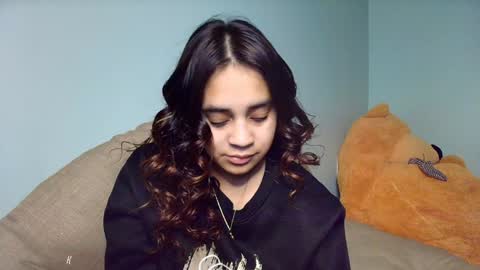 Snapshot of chloe_maia1 chatting on January 8, 2:14 am AMY online show from January 8, 2:14 am