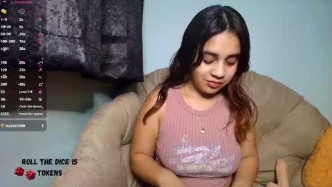 Snapshot of chloe_maia1 chatting on February 13, 1:29 am AMY online show from February 13, 1:29 am