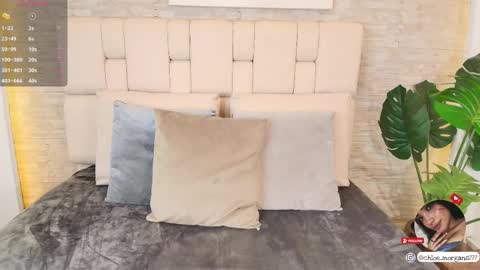 chloe online show from March 4, 7:32 pm